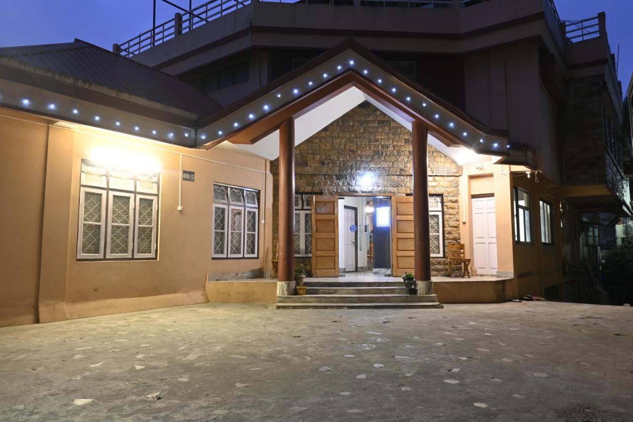 西隆 The Living Roof酒店 外观 照片