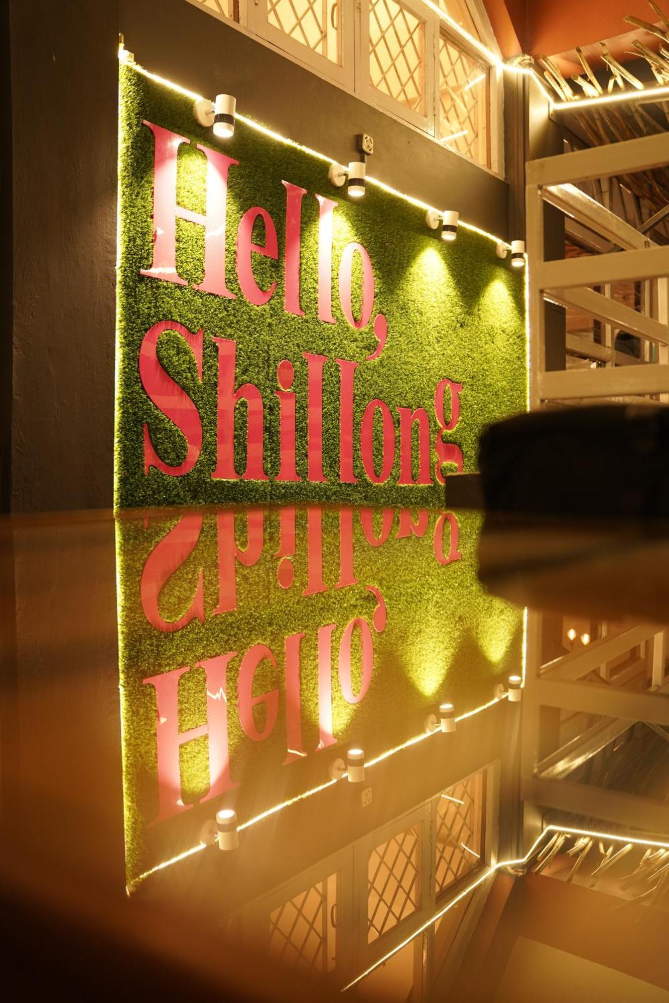 西隆 The Living Roof酒店 外观 照片